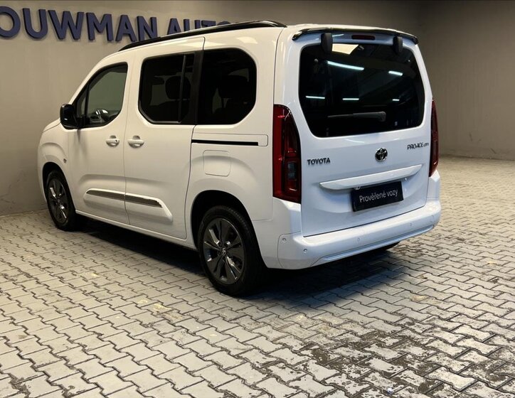 Toyota ProAce City Verso MPV 1,5 l 96 kw
