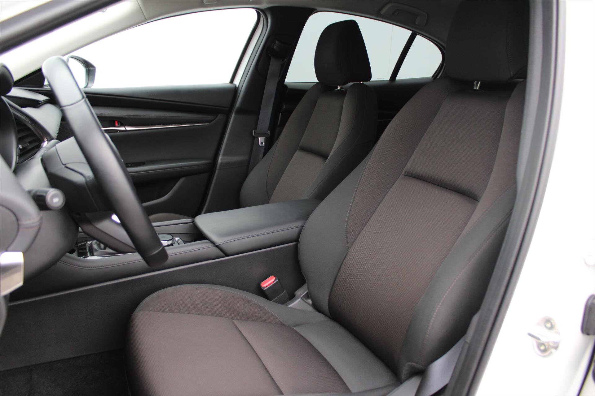 Mazda 3 Sedan / Limuzína 2,0 l 90 kw