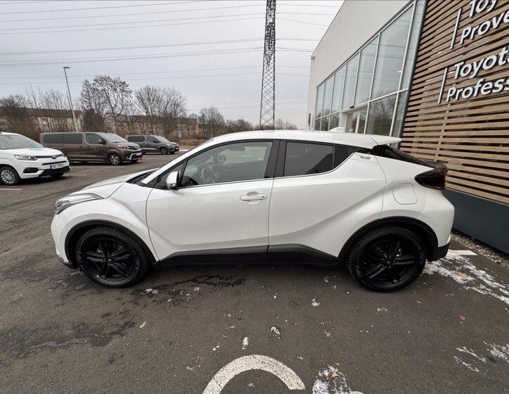 Toyota C-HR Hatchback 1,8 l 72 kw