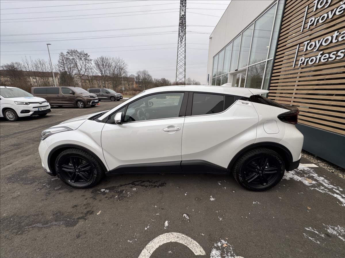 Toyota C-HR Hatchback 1,8 l 72 kw