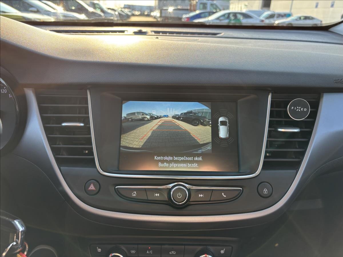 Opel Crossland SUV / Terénní 1,2 l 96 kw