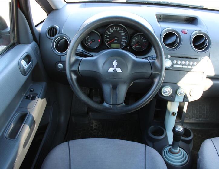 Mitsubishi Colt 13