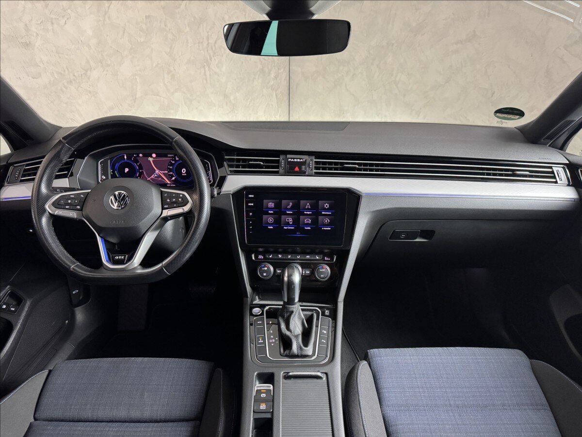 Volkswagen Passat Kombi 1,4 l 160 kw