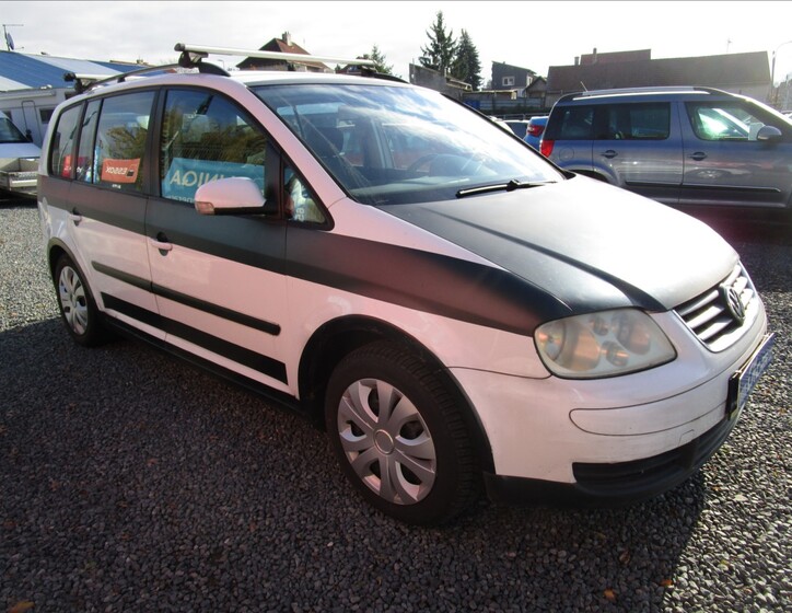 Volkswagen Touran 3