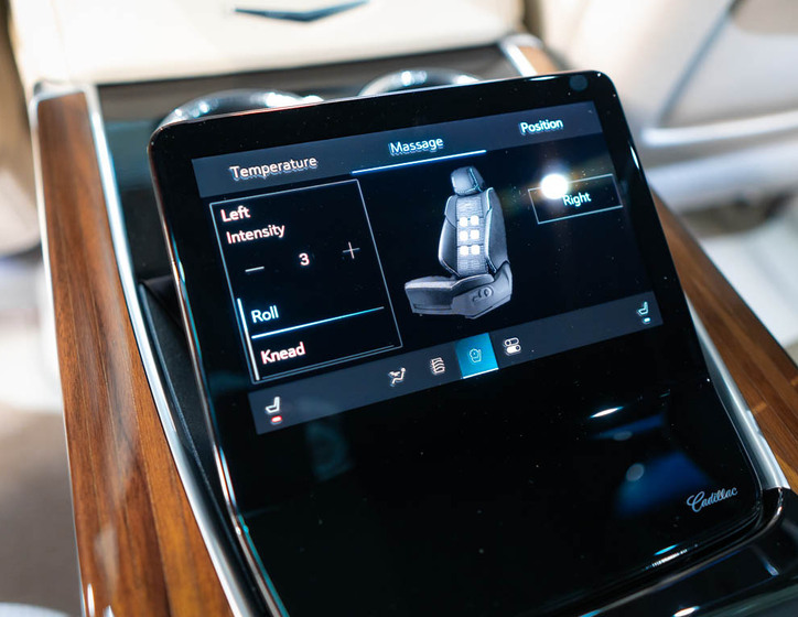 Cadillac Escalade 46