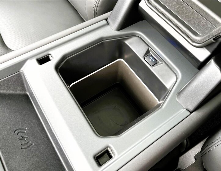 Land Rover Defender SUV 3,0 l 257 kw