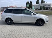 Ford Focus Kombi 1,6 l 74 kw