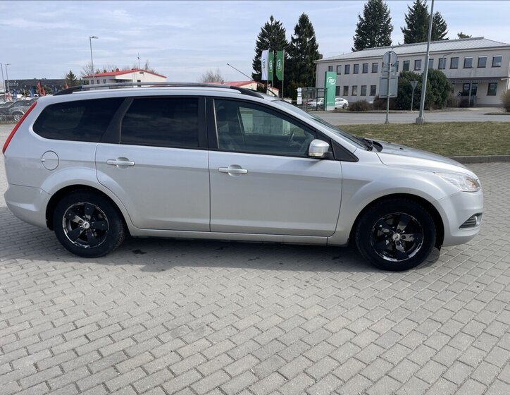 Ford Focus Kombi 1,6 l 74 kw