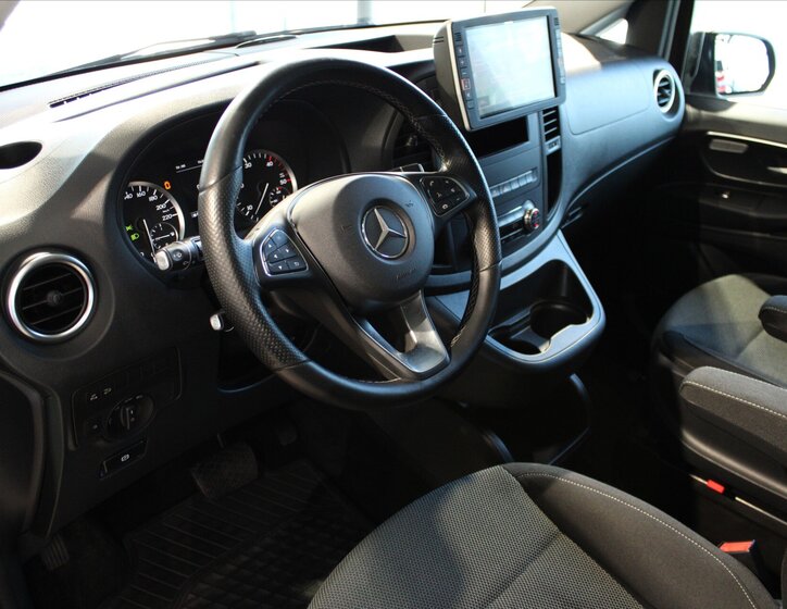 Mercedes-Benz Vito MPV 2,1 l 140 kw