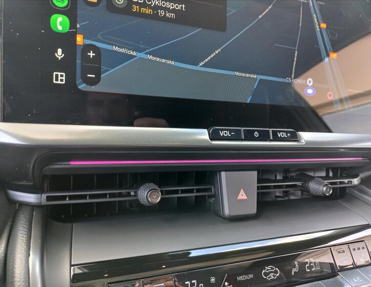 Toyota C-HR CUV 2,0 l 112 kw