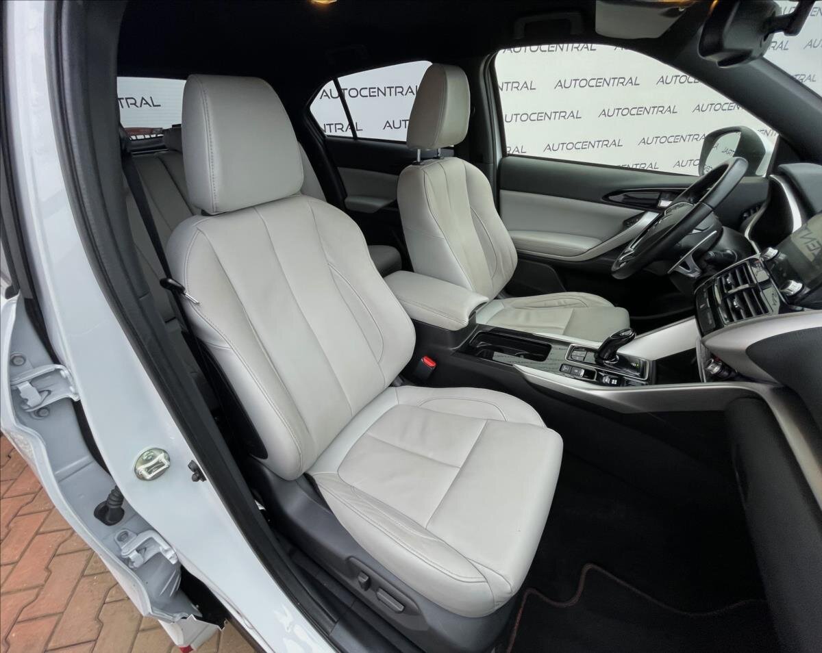 Mitsubishi Eclipse Cross SUV 2,4 l 130 kw