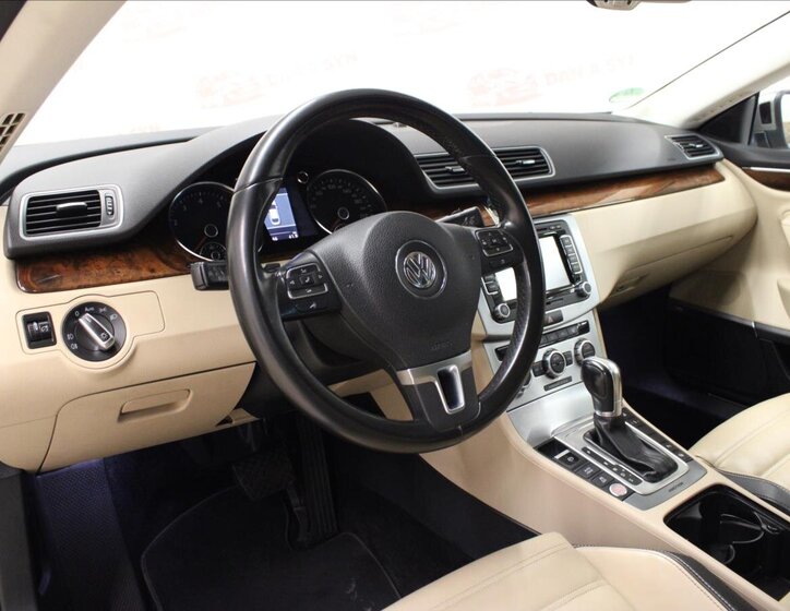 Volkswagen CC Sedan 3,6 l 220 kw