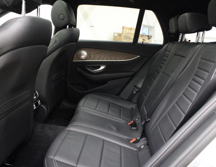 Mercedes-Benz Třídy E 14