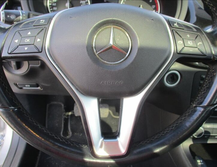 Mercedes-Benz Třídy B Kombi 1,5 l 80 kw