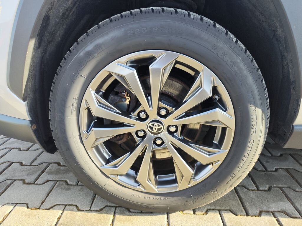 Toyota RAV4 SUV 2,5 l 163 kw