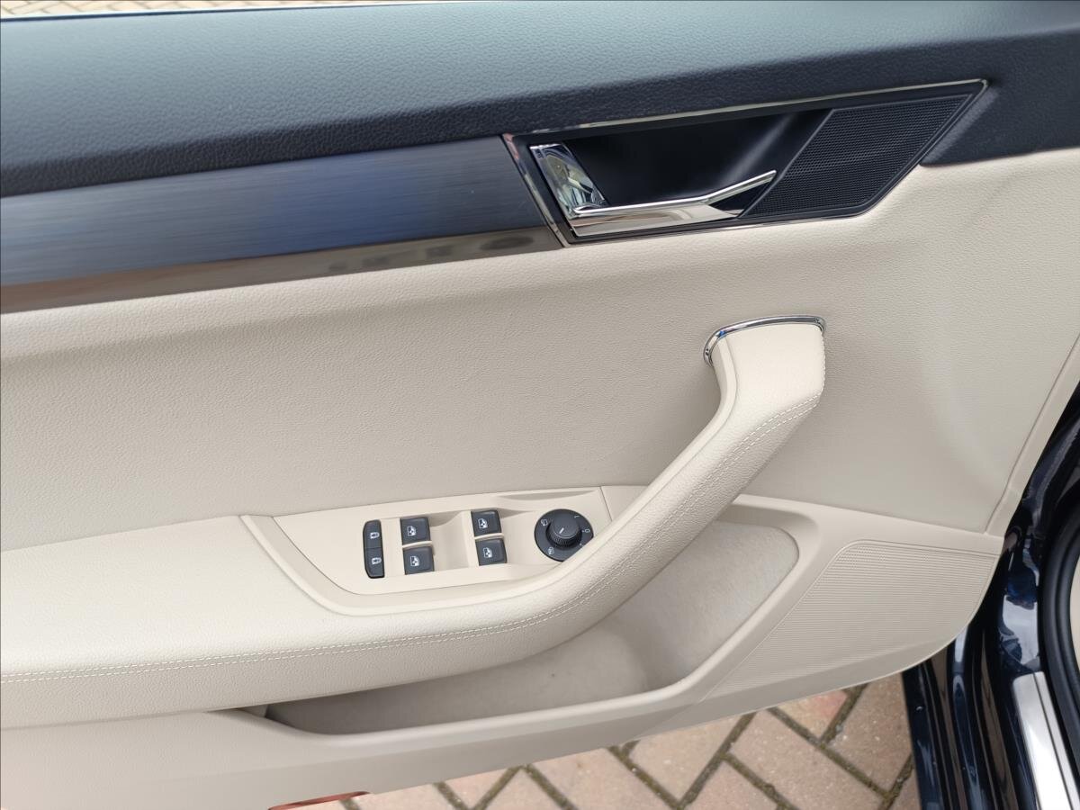 Škoda Superb Liftback 2,0 l 110 kw