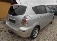 Toyota Corolla Verso 6