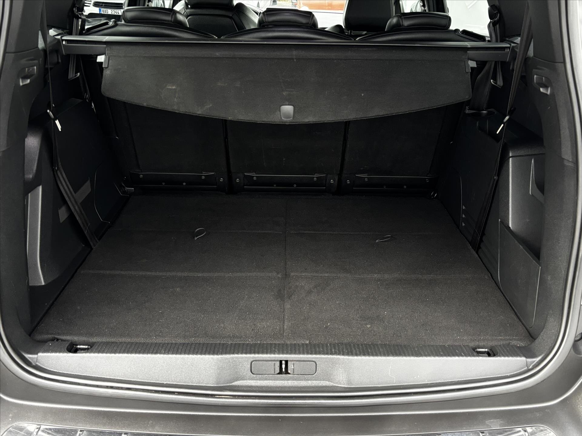 Peugeot 5008 SUV 2,0 l 130 kw