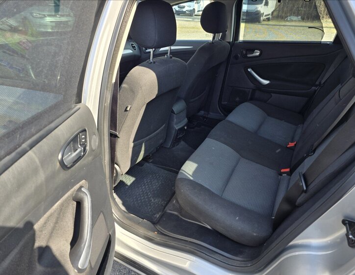 Ford Mondeo Kombi 2,0 l 96 kw