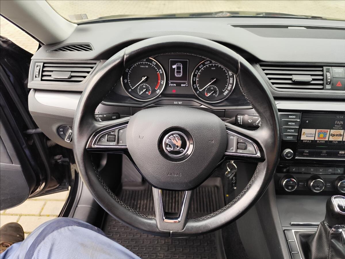 Škoda Superb Sedan / Limuzína 1,4 l 92 kw