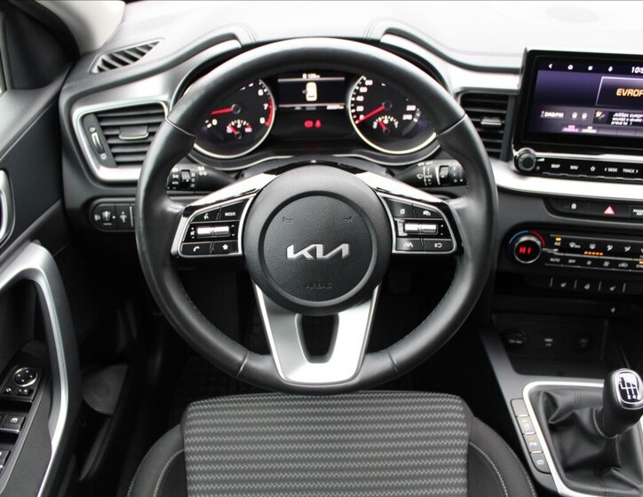 KIA Ceed 10
