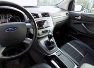 Ford Kuga SUV / Terénní 2,0 l 120 kw