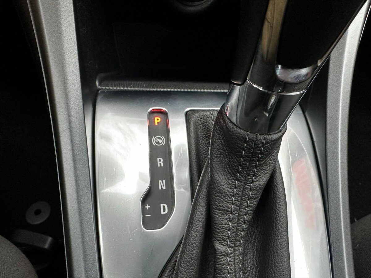 Opel Astra Hatchback 1,6 l 85 kw