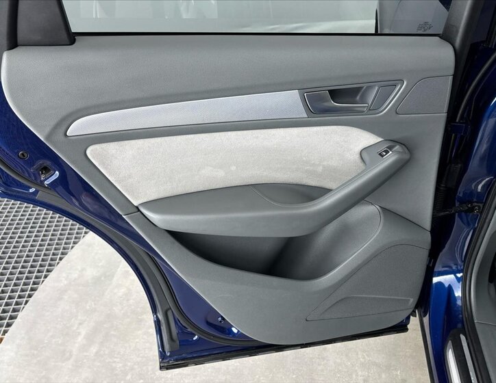 Audi Q5 SUV / Terénní 2,0 l 130 kw