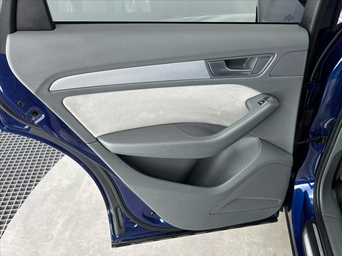 Audi Q5 SUV / Terénní 2,0 l 130 kw