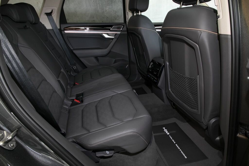 Volkswagen Touareg SUV / Terénní 3,0 l 210 kw