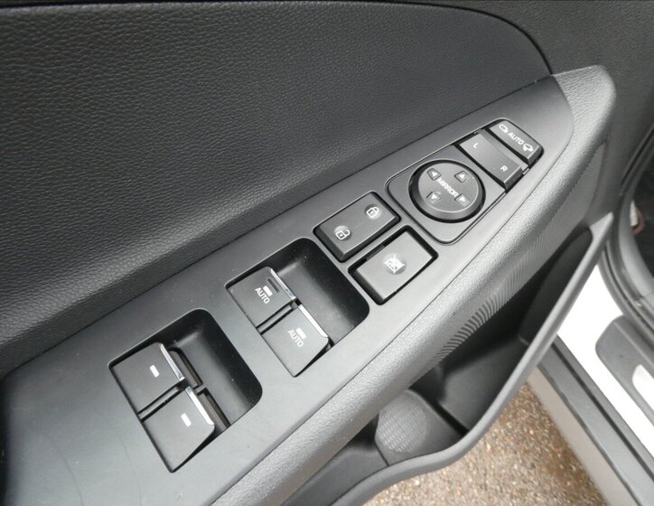 Hyundai Tucson SUV 1,6 l 100 kw