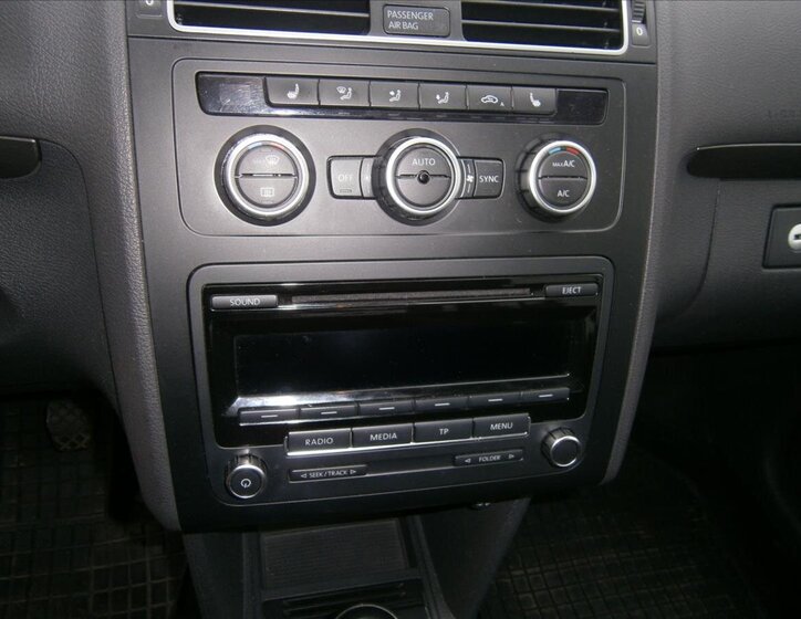 Volkswagen Touran Kombi 1,6 l 77 kw