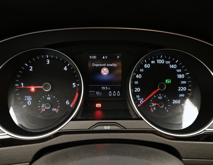 Volkswagen Passat Kombi 2,0 l 110 kw