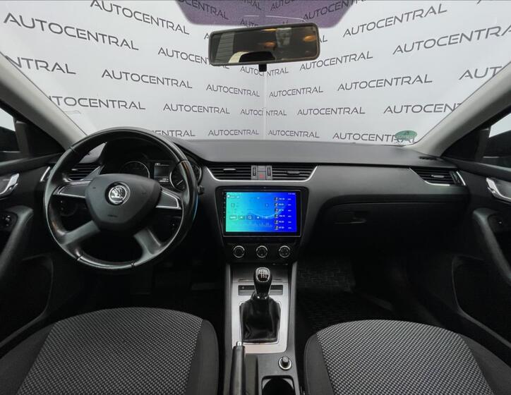 Škoda Octavia 16