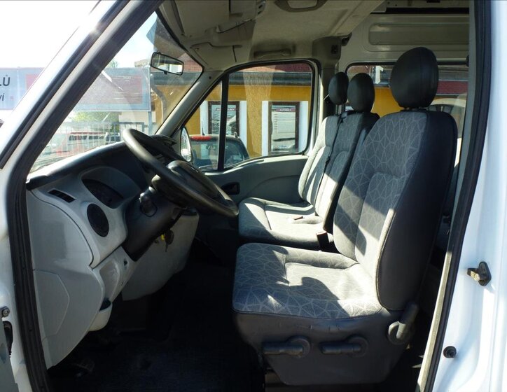 Renault Master Skříň 2,5 l 88 kw