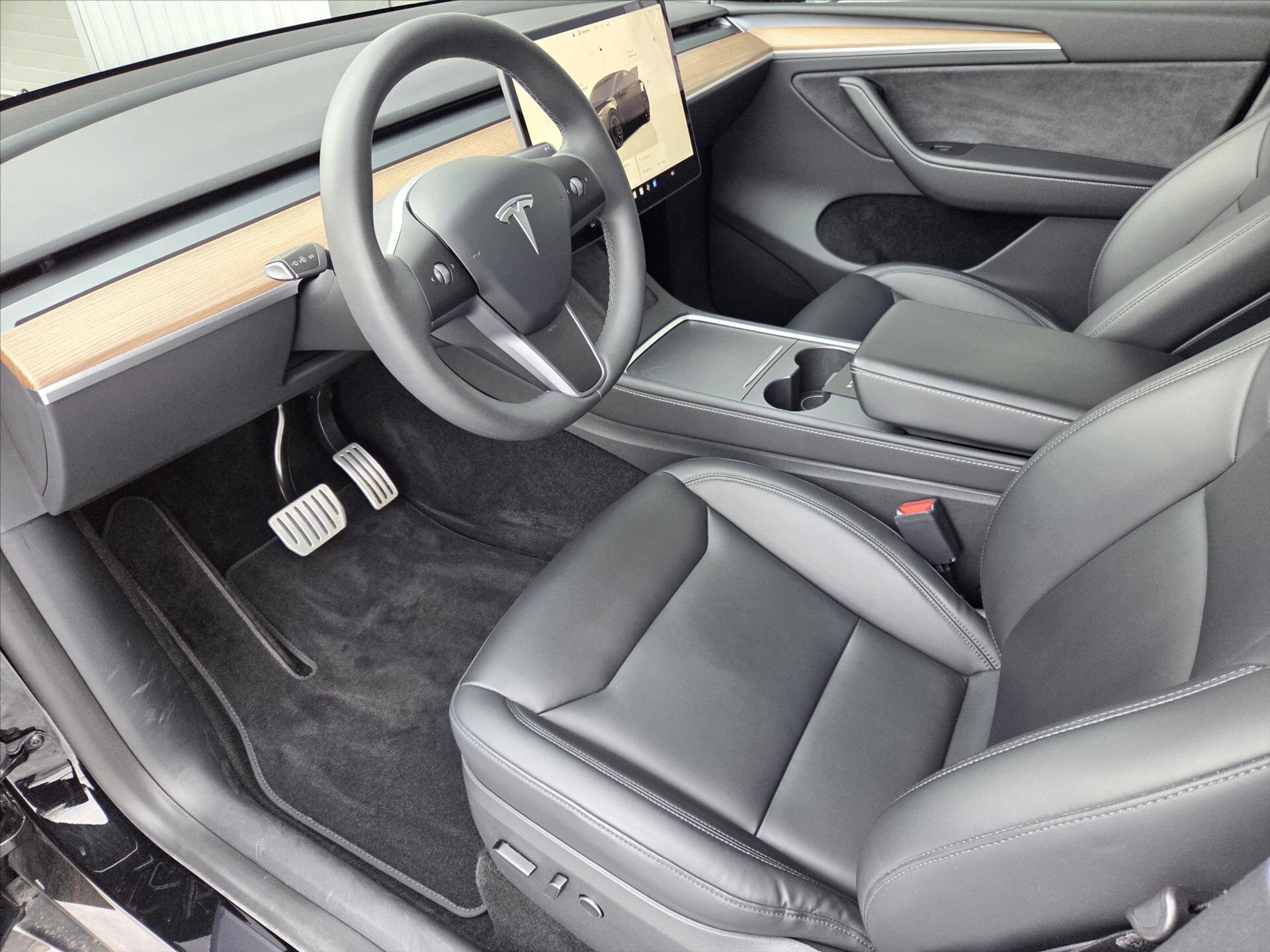 Tesla Model Y SUV 0,0 393 kw