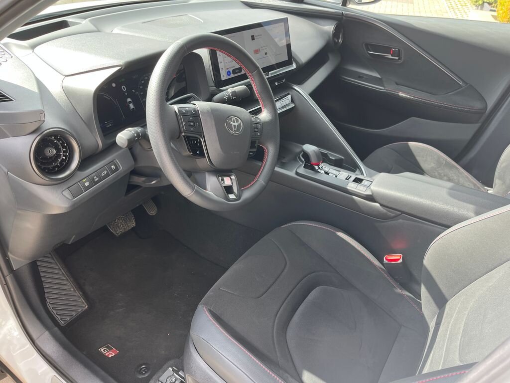 Toyota C-HR SUV / Terénní 2,0 l 145 kw