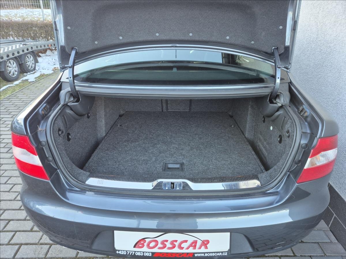 Škoda Superb Sedan / Limuzína 2,0 l 125 kw