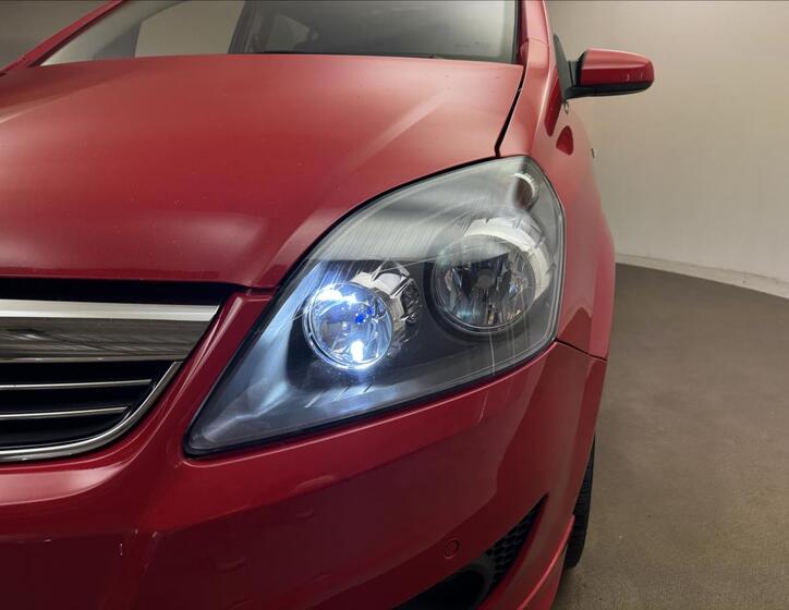Opel Zafira 34