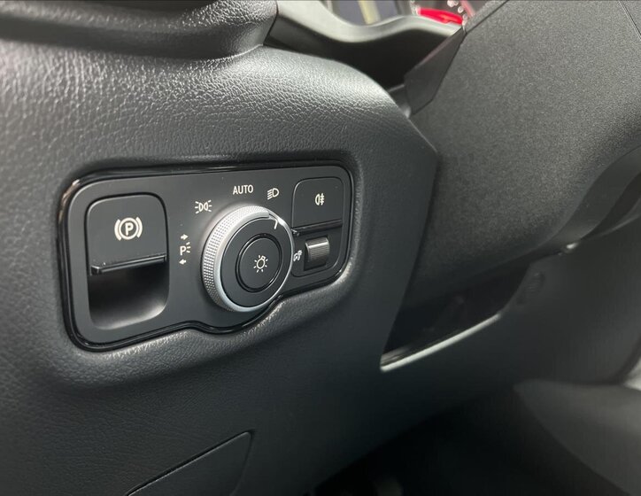 Mercedes-Benz Vito 11