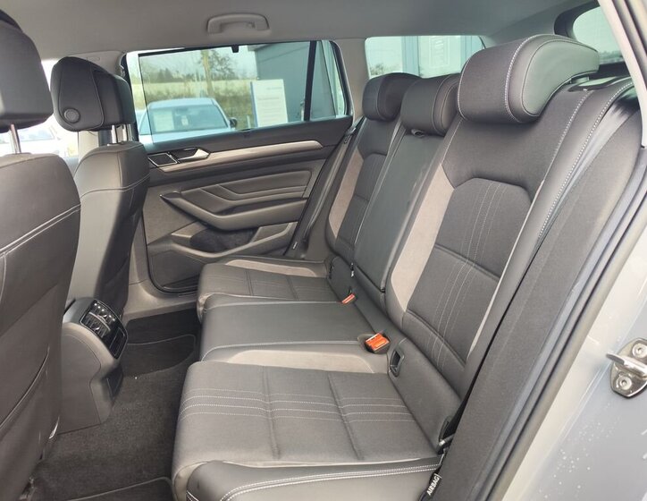 Volkswagen Passat 16