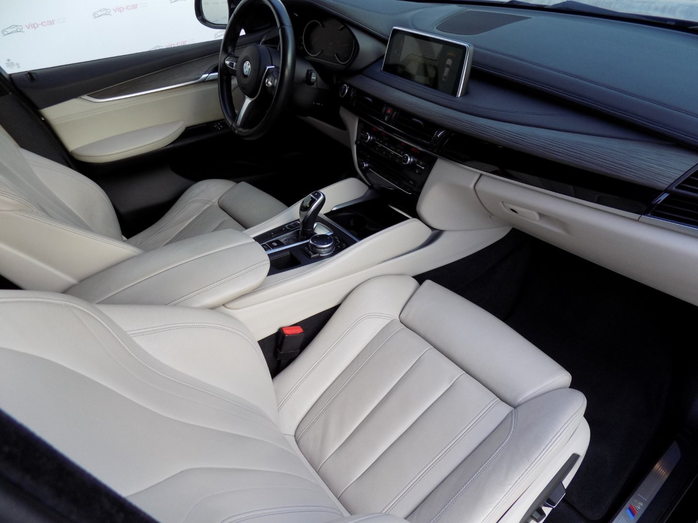 BMW X6 SUV / Terénní 3,0 l 190 kw