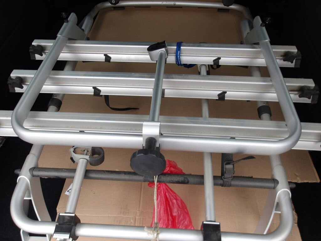 Volkswagen Caddy Skříň 1,6 l 75 kw