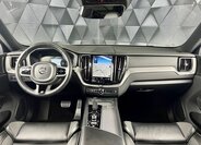 Volvo XC60 SUV / Terénní 2,0 l 288 kw
