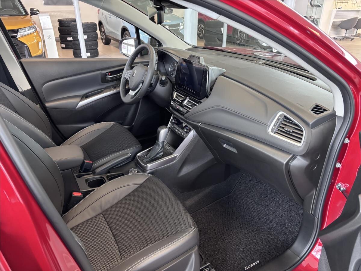 Suzuki S-Cross SUV / Terénní 1,4 l 81 kw
