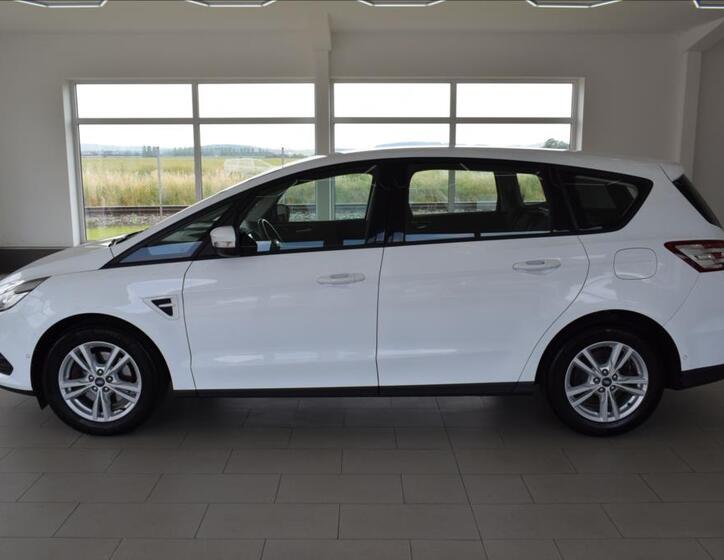 Ford S-MAX 5