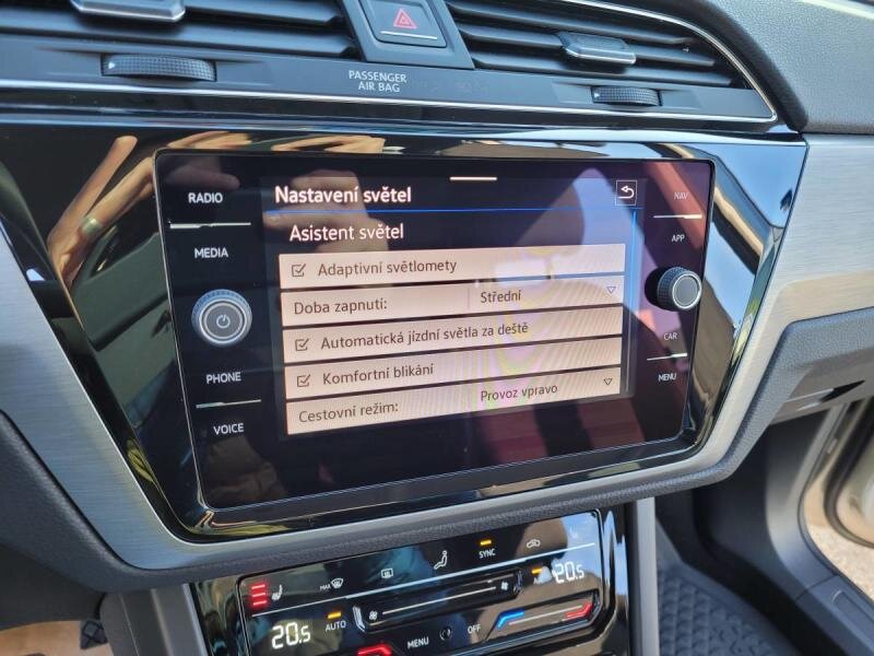 Volkswagen Touran MPV 1,5 l 110 kw