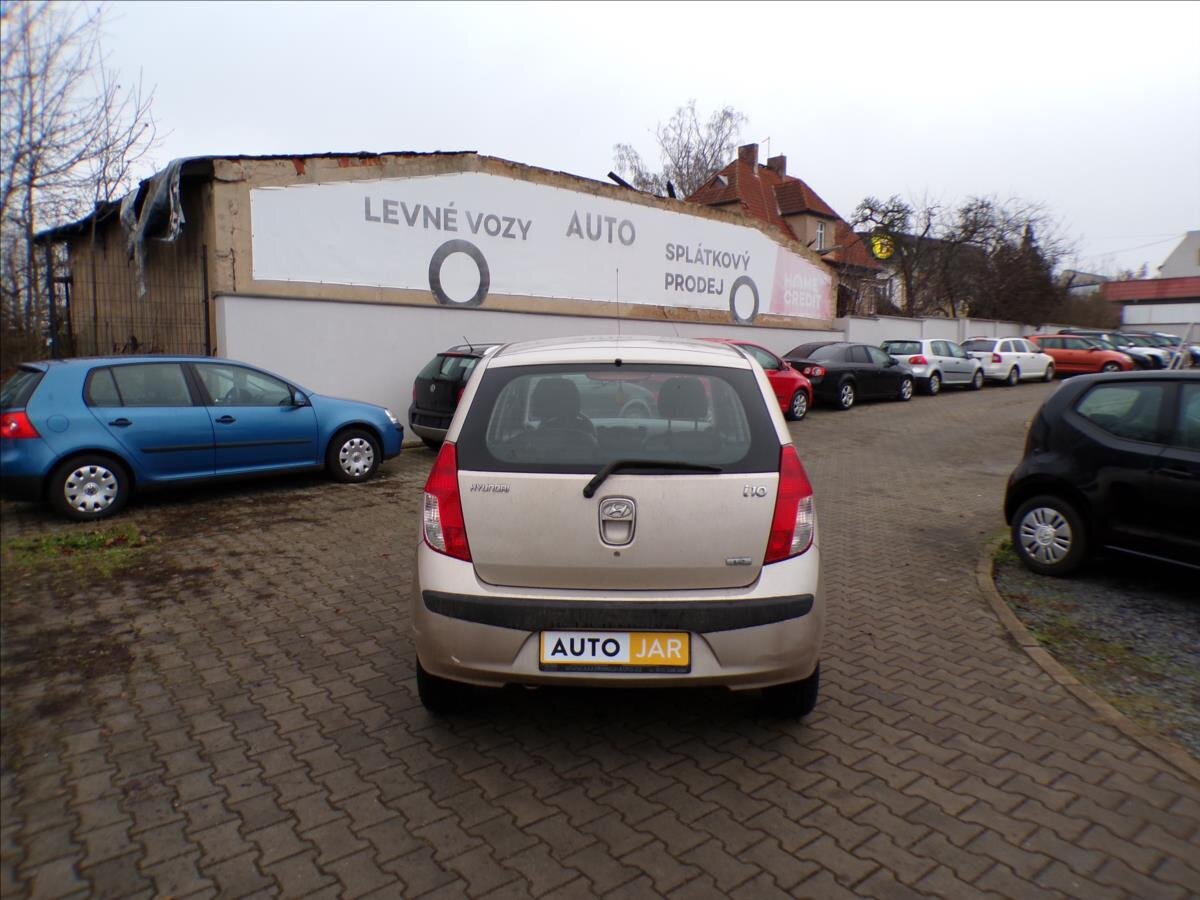 Hyundai i10