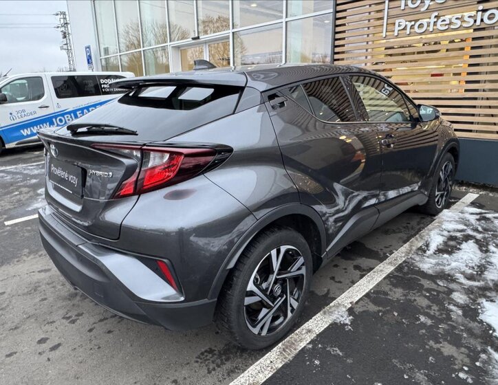Toyota C-HR Hatchback 1,8 l 72 kw