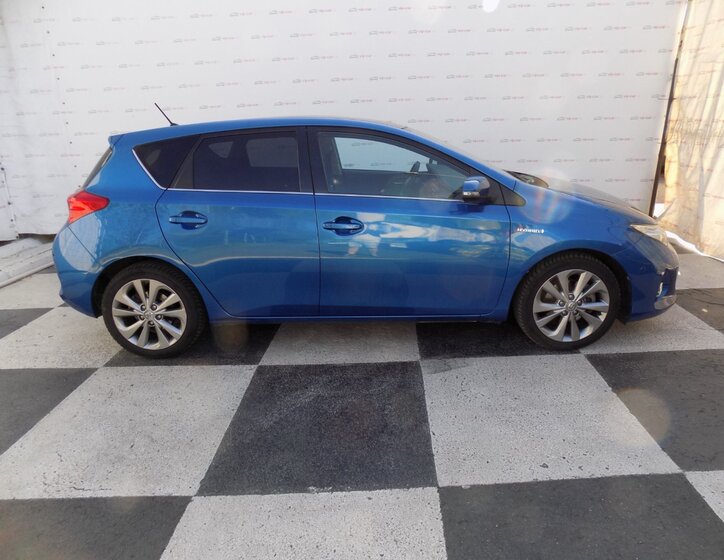 Toyota Auris Hatchback 1,8 l 73 kw